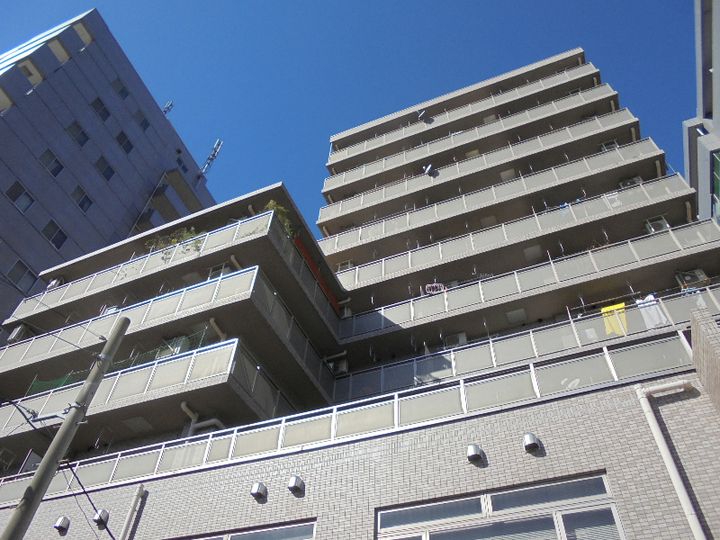 東京都中野区本町3(マンション)の賃貸物件の外観