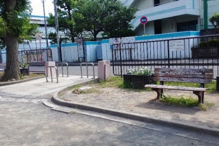 メゾン・ジュジュ根岸の周辺