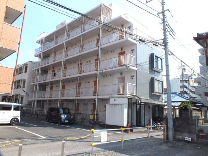 レヂオンス坂戸の外観