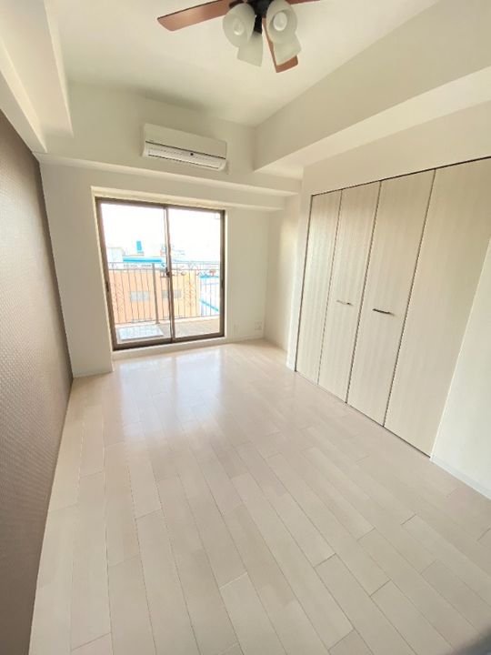 大阪府東大阪市長田西4(マンション)の賃貸物件の居間