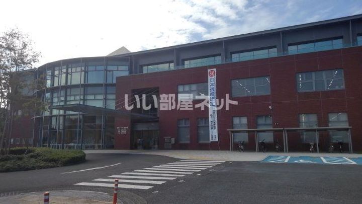 シャン・ド・フルールの周辺