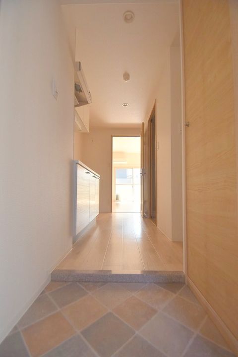 CLASSY HIROSHIMA-EKIMAEの玄関