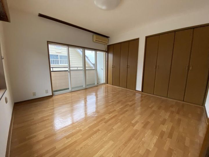 とまとハイツの居間