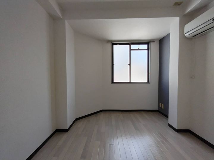 MJメゾン下小阪の居間