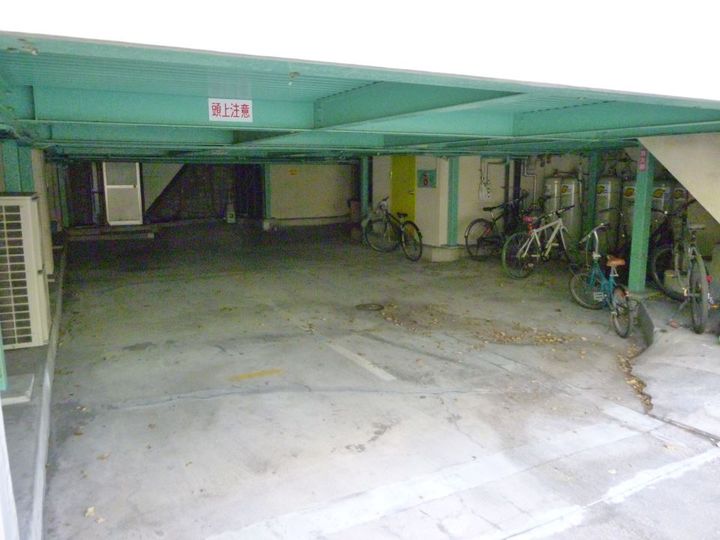 甲南ビルの内装