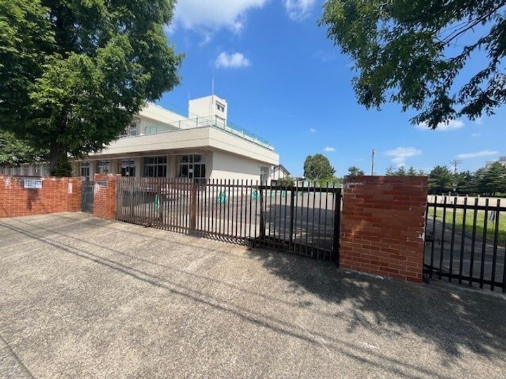 アゼリアコートの周辺