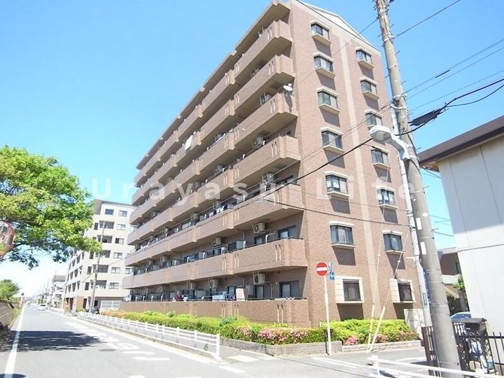 グッドフラット浦安の外観