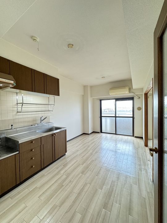 グッドフラット浦安の居間