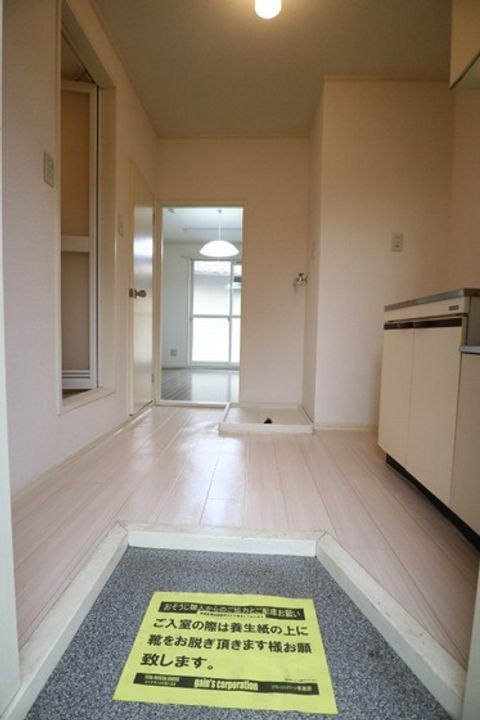 岡山県倉敷市中庄(アパート)の賃貸物件の玄関