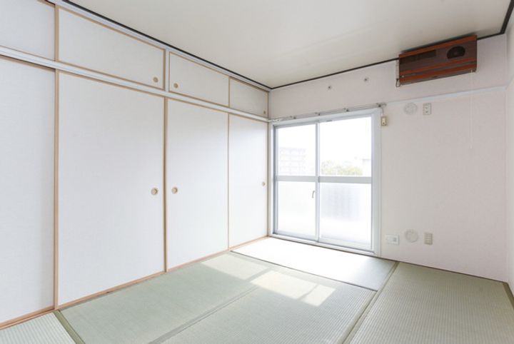 UR下大利の内装