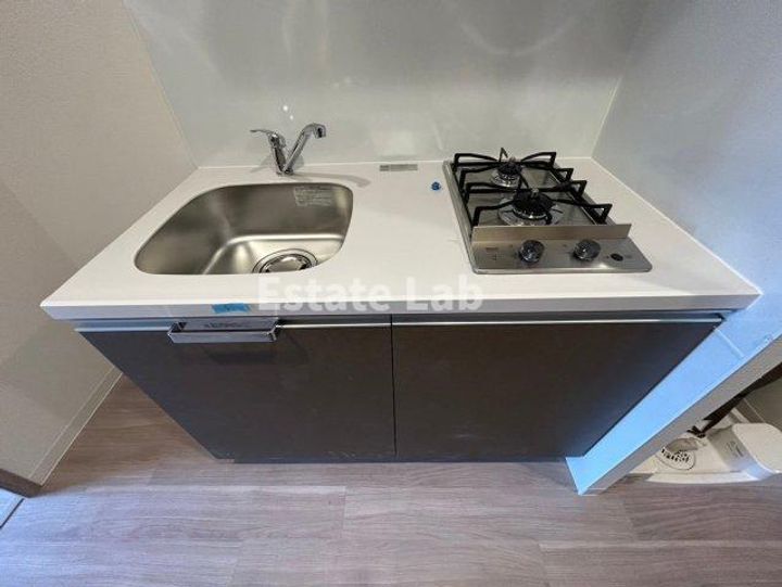 ファステート神戸サルビアのキッチン