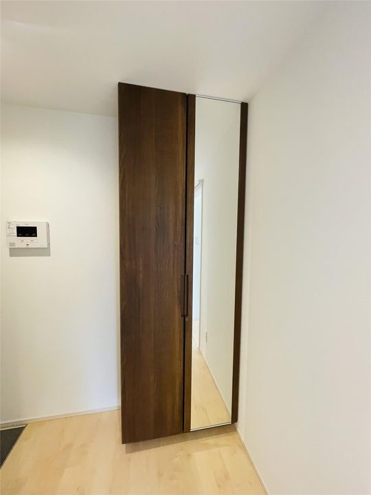 CASA ELEGANTE(カーサエレガンテ)の玄関