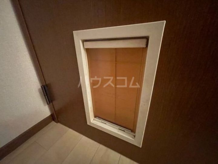 フローラルコートの内装