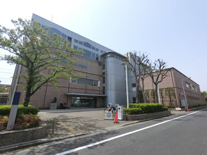 エクラールの周辺