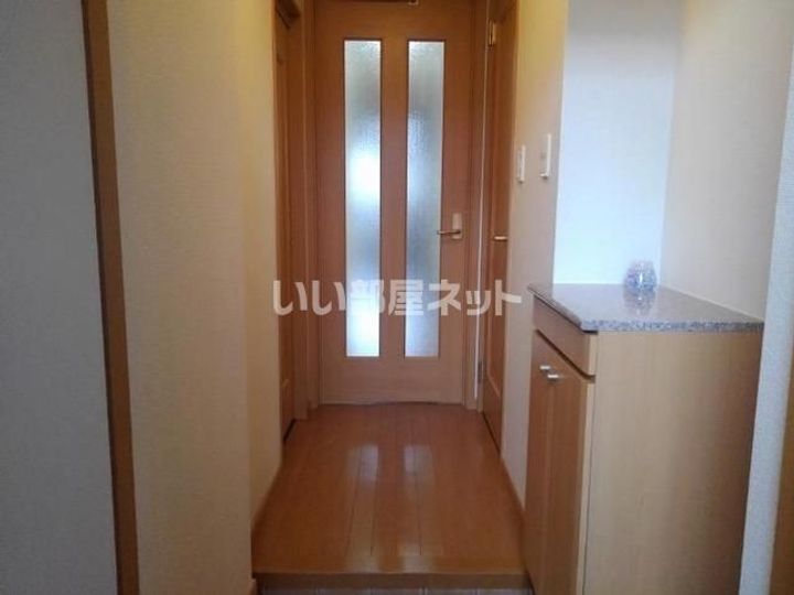 兵庫県加古川市加古川町本町(マンション)の賃貸物件の玄関