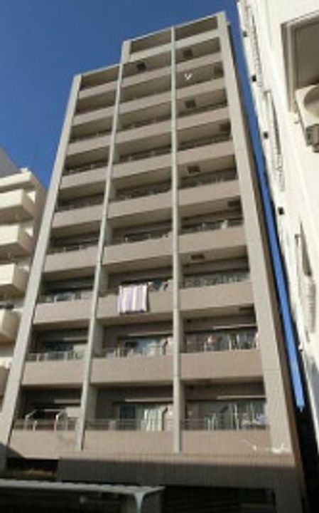 東京都新宿区下落合3の賃貸マンションの外観