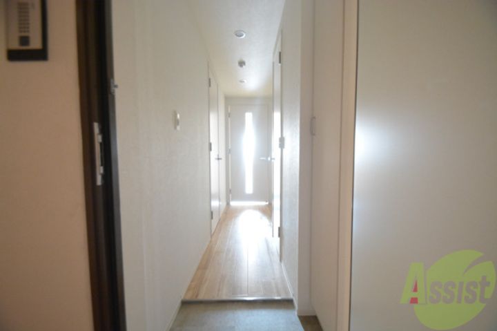 ワコーレヴィータ湊川公園の玄関