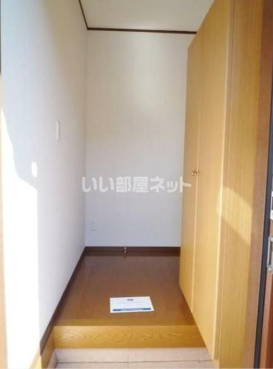 茨城県牛久市ひたち野東5(アパート)の賃貸物件の玄関