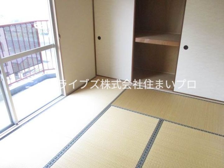 丸信リバーサイドコーポ1の内装
