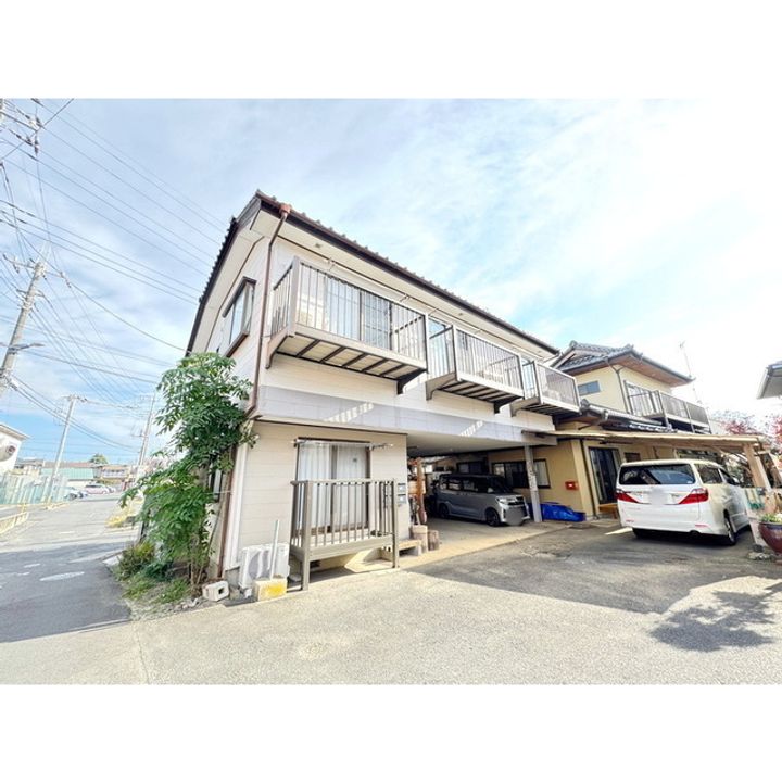 沢建コーポの外観