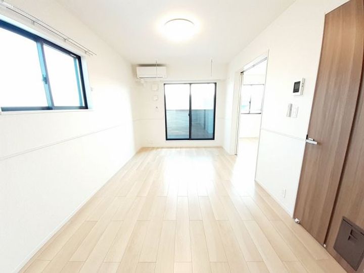 カーサ・プラシードの居間