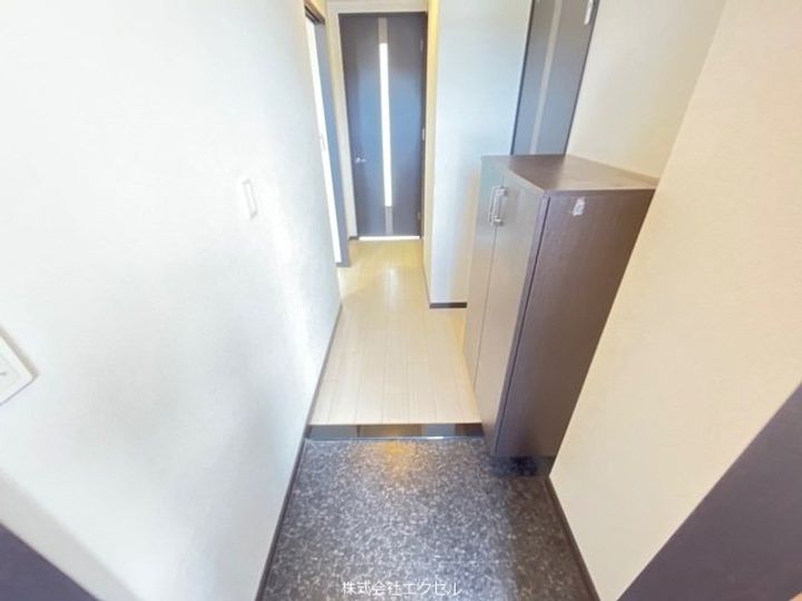 東京都日野市万願寺1(マンション)の賃貸物件の玄関