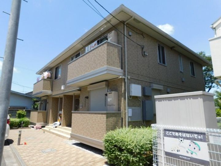 シャルメゾンA棟の外観