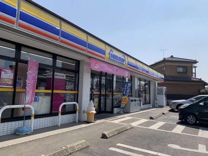 ブライト豊春の周辺