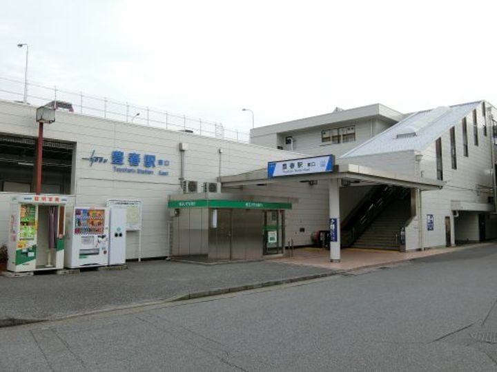 ブライト豊春の周辺