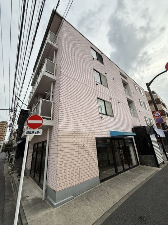 スクエアSTの外観