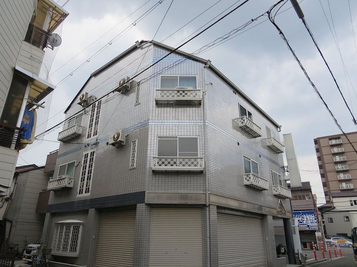 サンコーハイツの外観