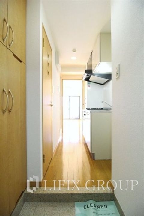 東京都中野区丸山1(マンション)の賃貸物件の玄関