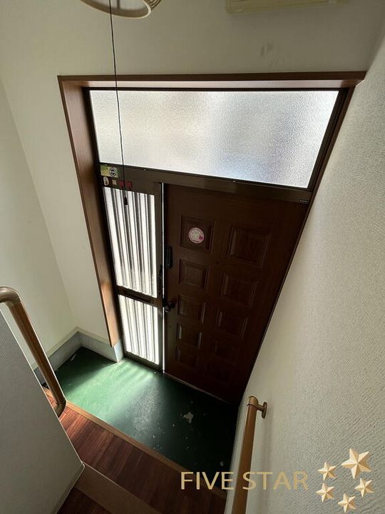 大阪府枚方市中宮西之町(一戸建)の賃貸物件の玄関