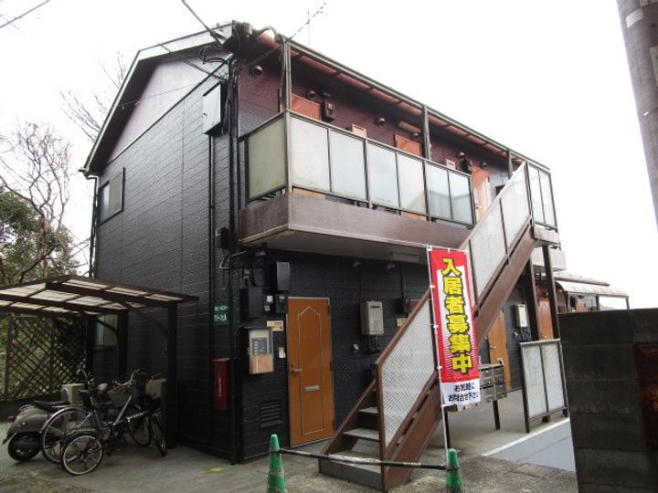 グリーンヒル西村の外観