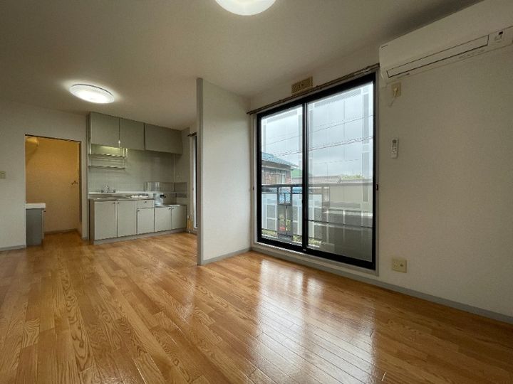 エポック広江 Bの居間