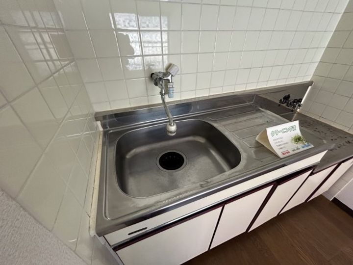 フレール小井土IIのキッチン