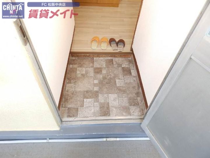 葉月アパートメント A棟の玄関