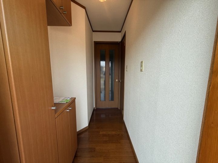 フェルトメゾンの玄関