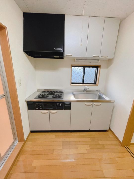 ROSAハイツB棟のキッチン