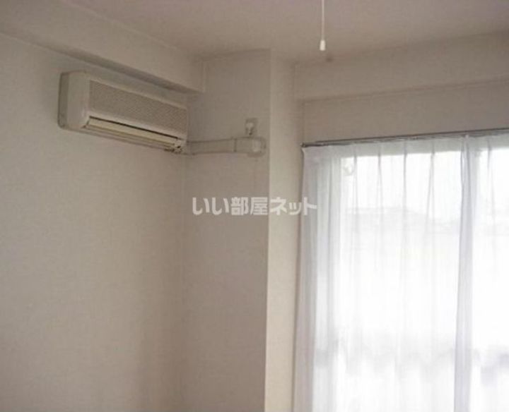 アパルトマン成合の内装