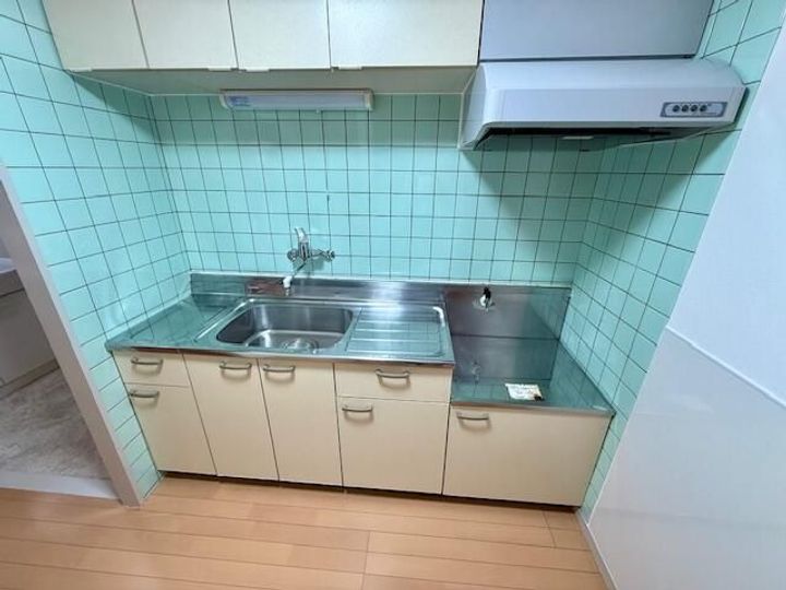埼玉県川口市鳩ヶ谷本町3(マンション)の賃貸物件のキッチン