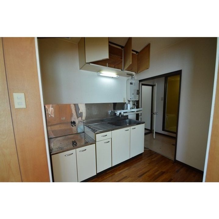 クインハイツ102のキッチン