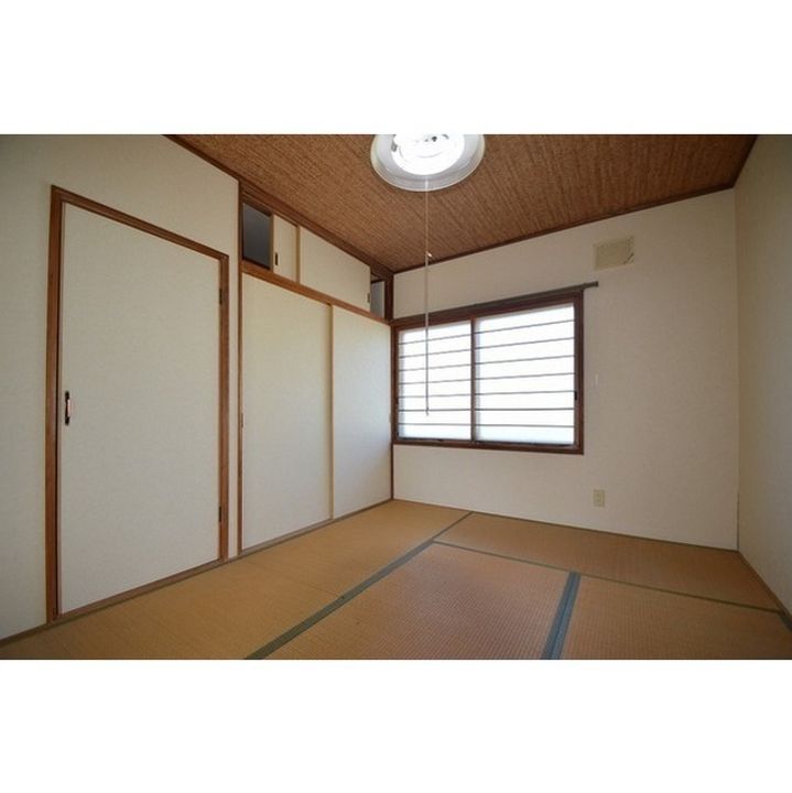 クインハイツ102の内装