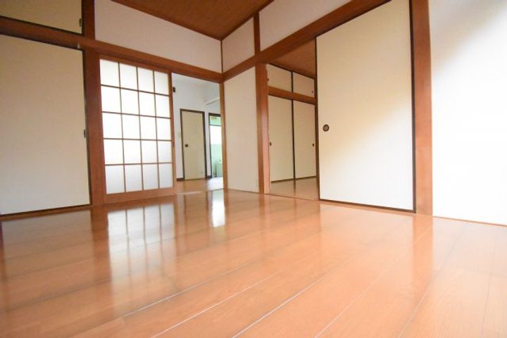 コーポ鈴木の内装