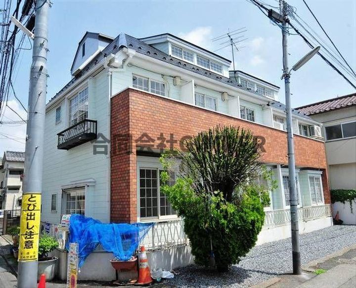 パンシオン 板橋区役所前の外観