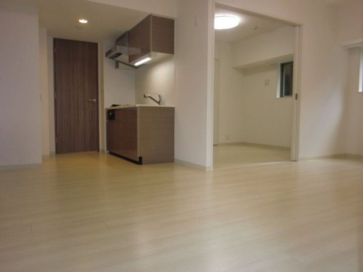 フェニックス新横濱クアトロの居間