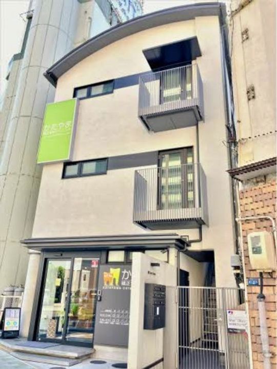 クローバーハウスの外観