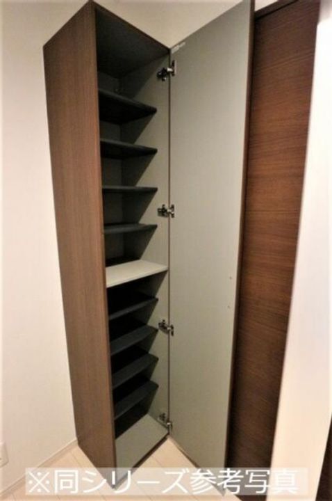 埼玉県越谷市北越谷3(アパート)の賃貸物件の玄関