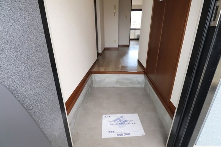 イースト森の玄関