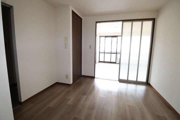 イースト森の居間